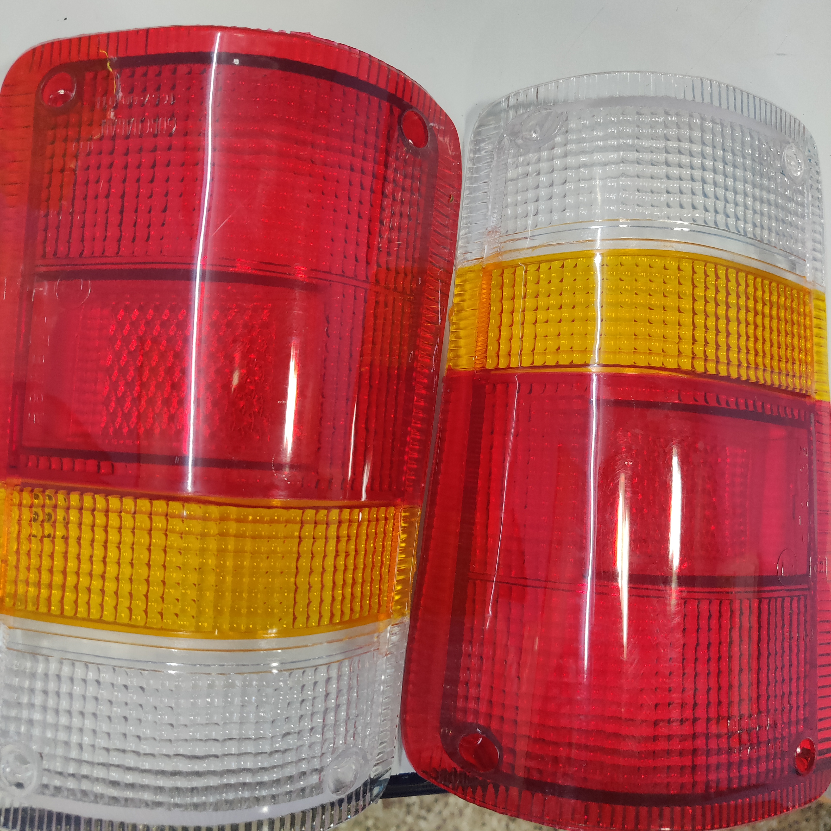 TATA TELCOLINE TAIL LAMP SET OF LENS ONLY  STOCKID 874