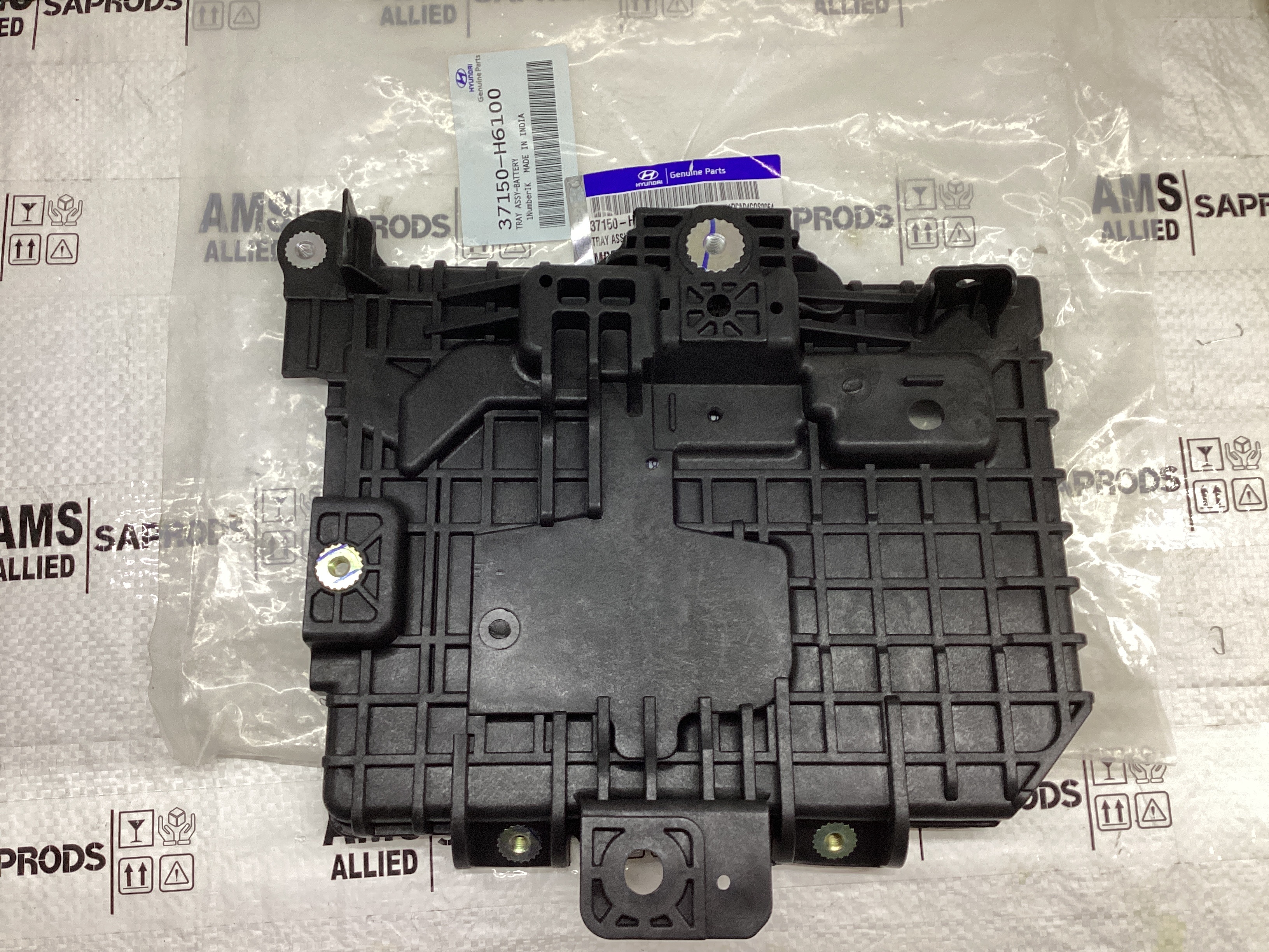 HYUNDAI ACCENT/XCENT TRAY ASSY BATTERY 37150H6100 STOCKID 2807