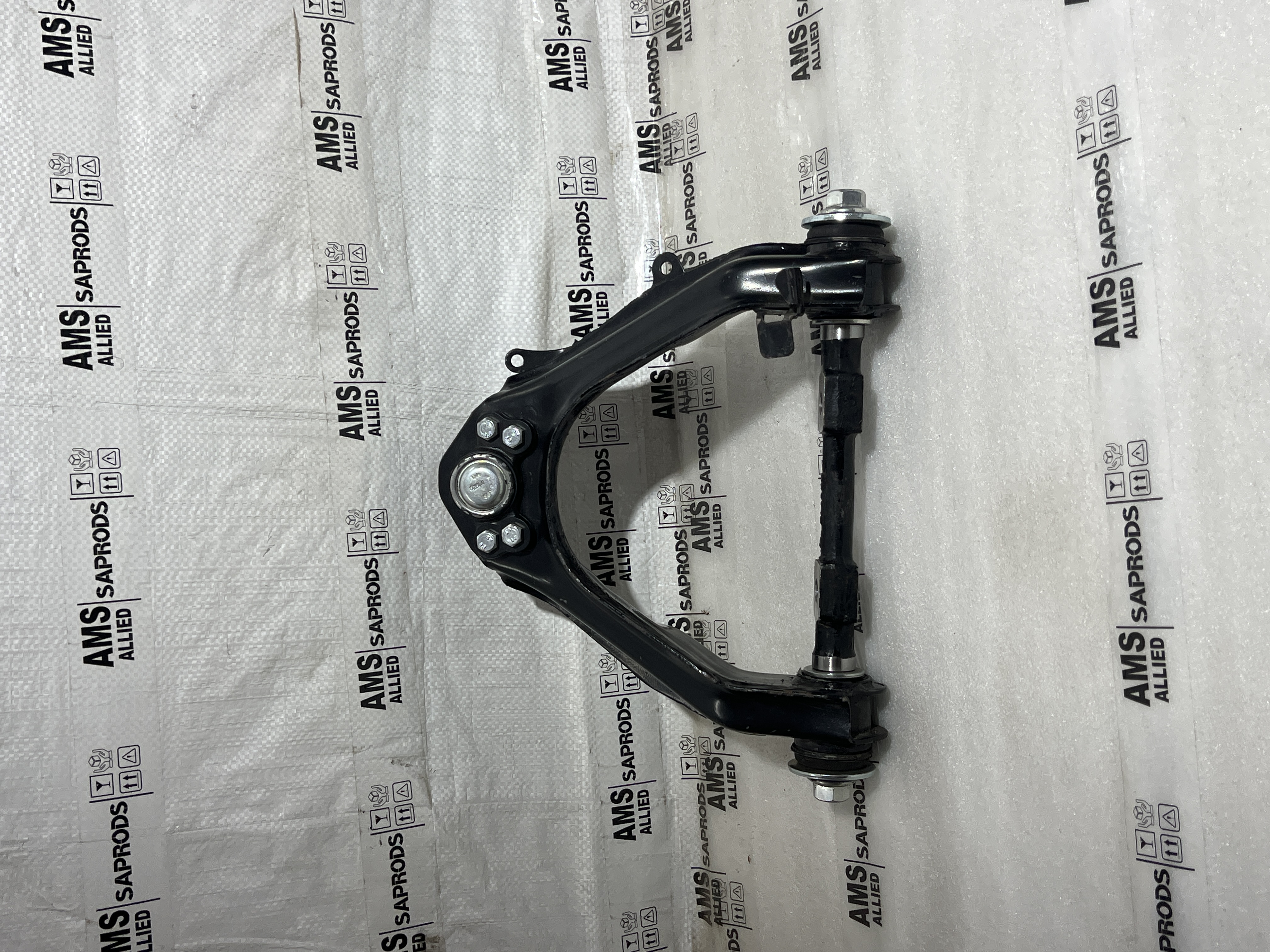 MAHINDRA SCORPIO ARM ASSY UPPER RH 0401BA2810N STOCKID 2936