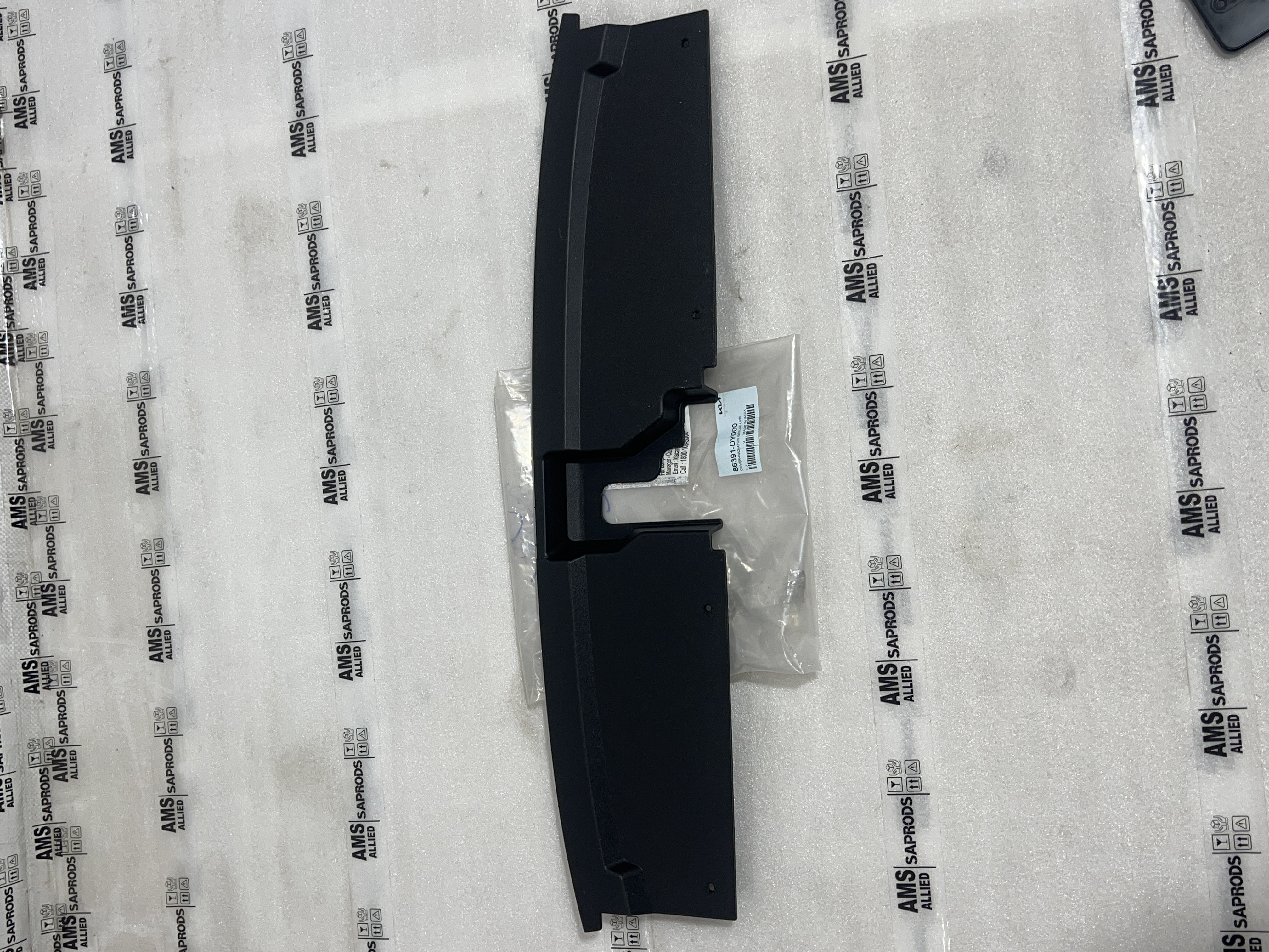 KIA CARENS COVER  RADIATOR GRILLE UPPER 86391DY000 STOCKID 2956